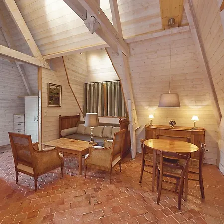 Villa Beautiful With Parking In