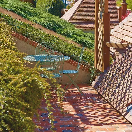 Beautiful With Parking In Trouville-sur-Mer